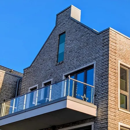 Jadestern Apartment